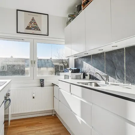 Appartement - Taet Pa Botanisk Have & - 1br *