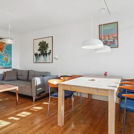 Appartement - Taet Pa Botanisk Have & - 1br *