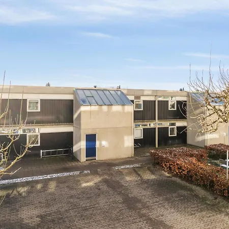 - Taet Pa Botanisk Have & - 1br *